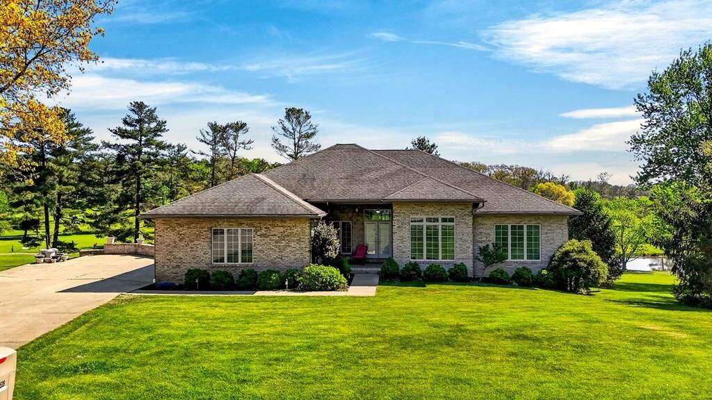 Property Photo:  539 Aaron Ave  OH 45640 