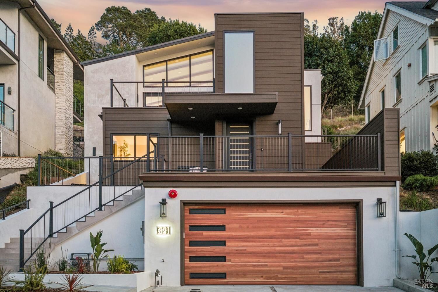 Property Photo:  321 Loring Avenue  CA 94941 