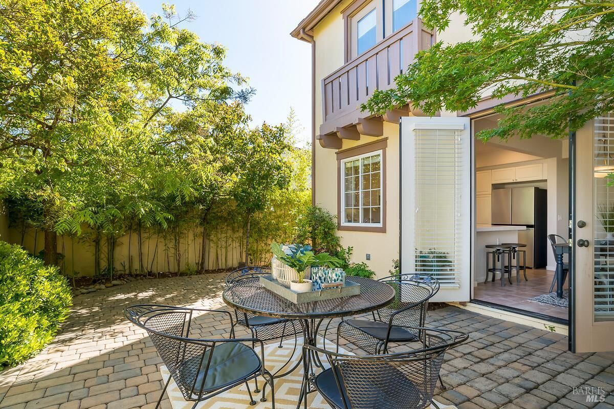 Property Photo: 23 Greenham Court CA 94949