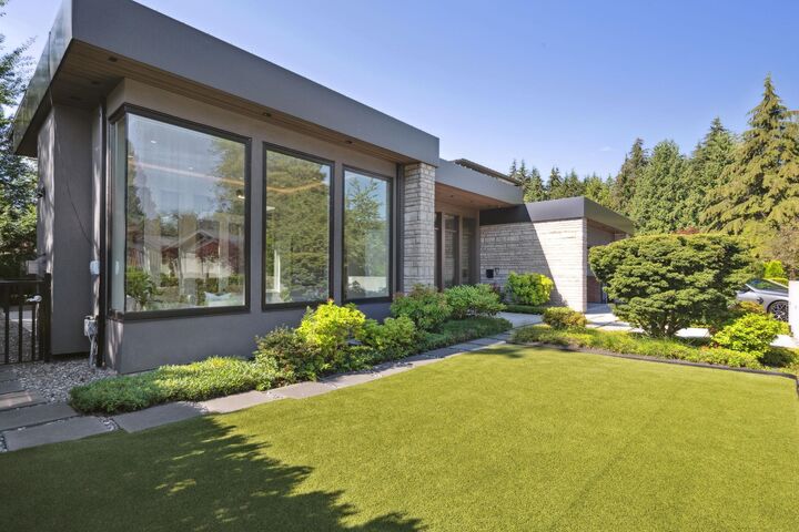 Property Photo:  983 Tudor Avenue  BC V7R 1X6 