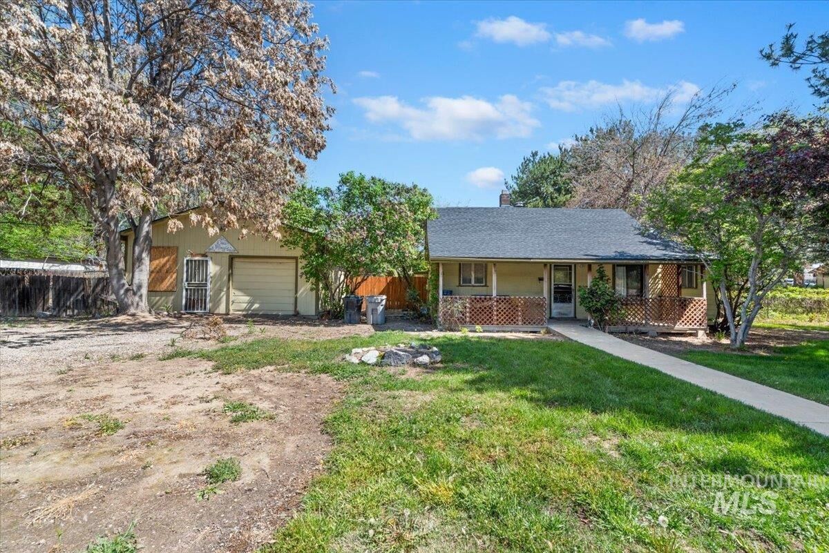 Property Photo:  503 9th Ave. N  ID 83687 