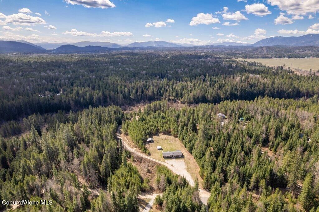 Property Photo:  293 Sitting Bull Rd  ID 83864 