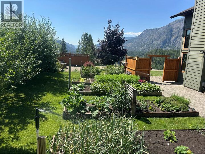 Property Photo: 750 395 Highway BC V0H 1E0