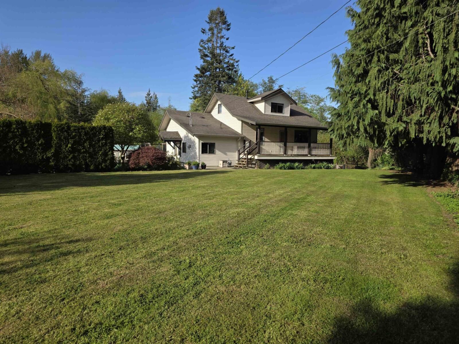 Property Photo:  44387 South Sumas Road  BC V2R 4B7 