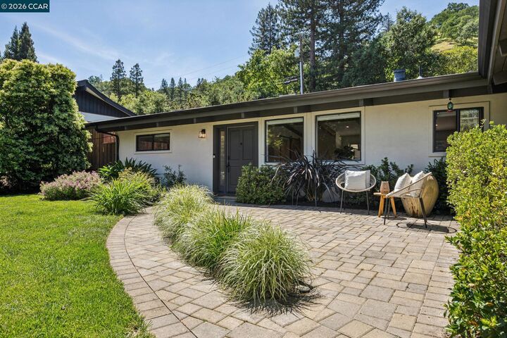 Property Photo:  2837 Litina Ct  CA 94507 