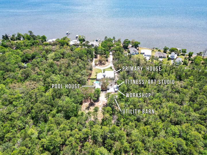 Property Photo:  490 Red Barn Road  FL 32439 