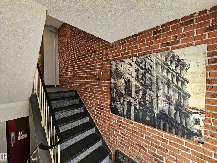 Property Photo: 10616 123 Street NW 8 AB T5N 1P2