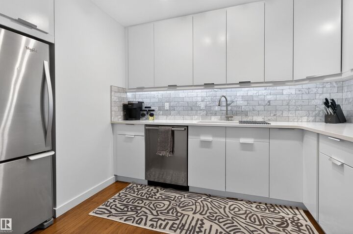 Property Photo: 10026 112 Street NW 305 AB T5K 1L9