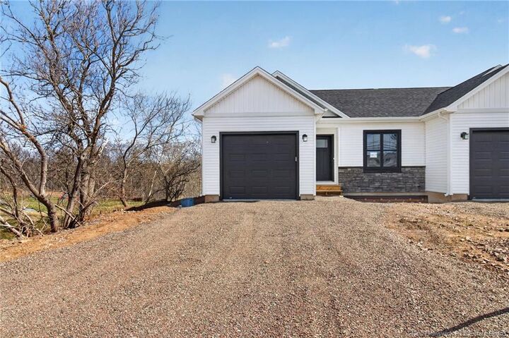 436 Lavallee 3 — photo 1