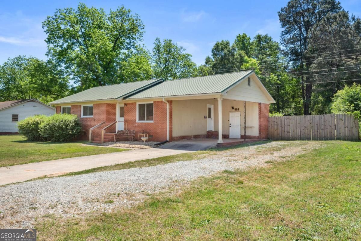 Property Photo:  1510 E Highway 16  GA 30233 