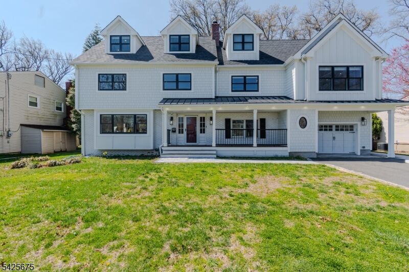 Property Photo:  18 Woodside Rd  NJ 07081 