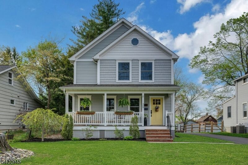 Property Photo:  369 Chestnut St  NJ 07980 