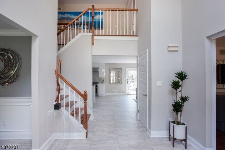 Property Photo:  7 Beechwood Ter  NJ 08812 