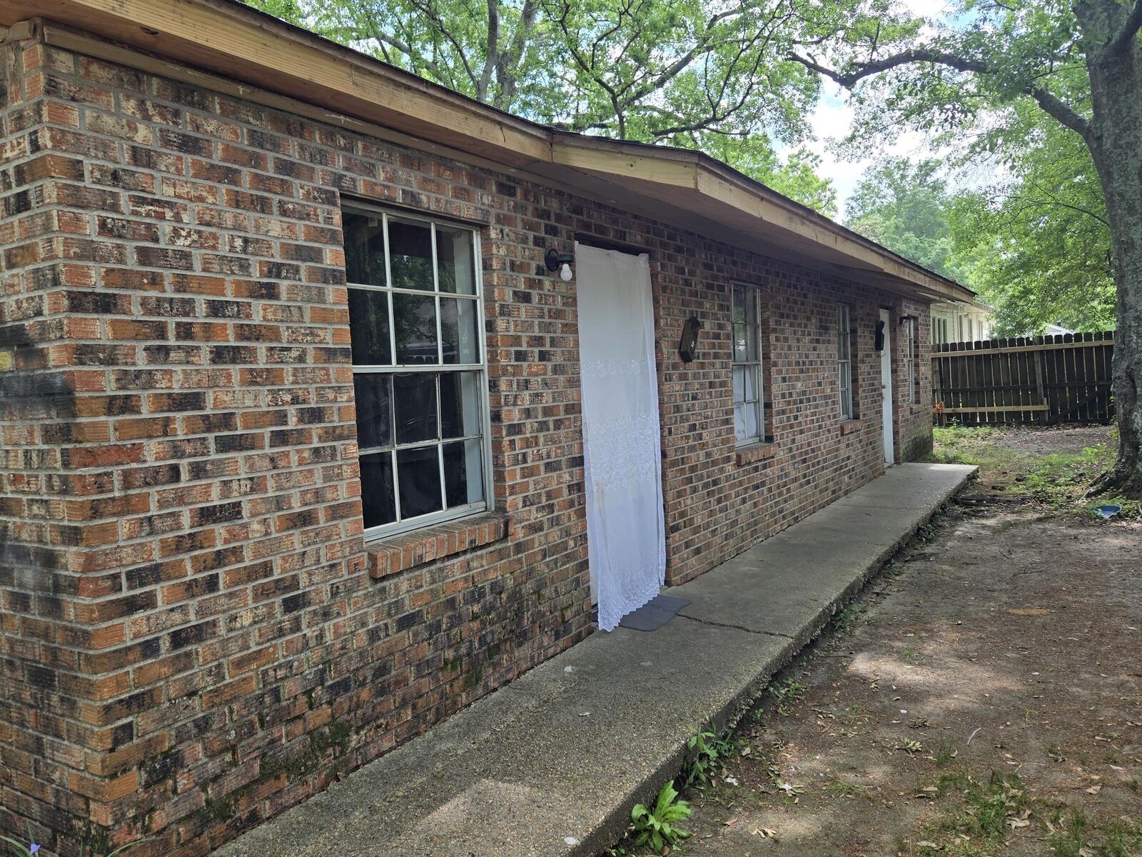 Property Photo:  203 Columbia St.  MS 39401 