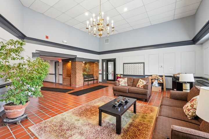 Property Photo:  44 Iron Forge Square 44  NJ 07442 