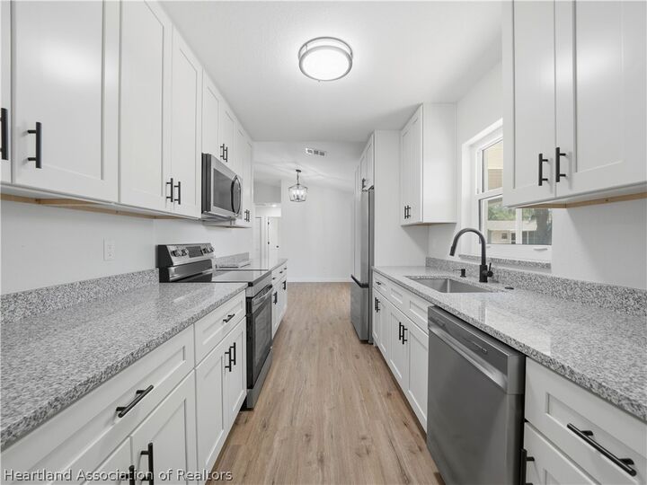 Property Photo:  2124 N Highlands Boulevard  FL 33825 