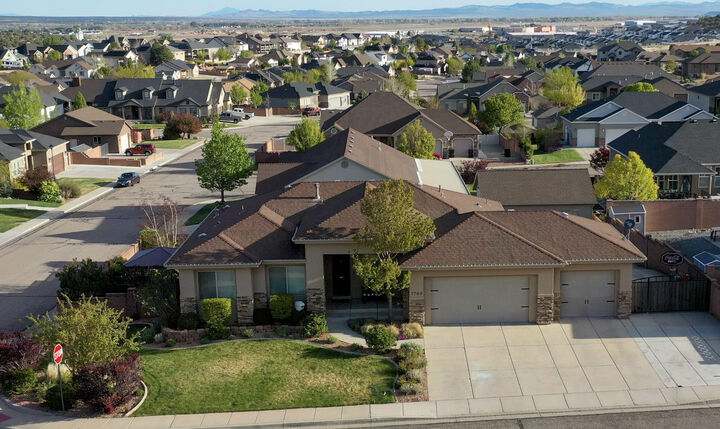 Property Photo:  2760 W 425 S  UT 84720 