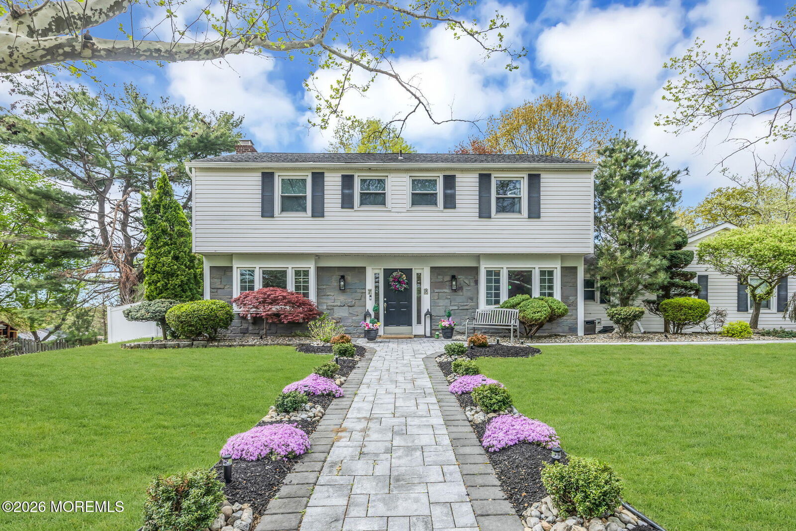 Property Photo:  7 Stratford Drive  NJ 08857 