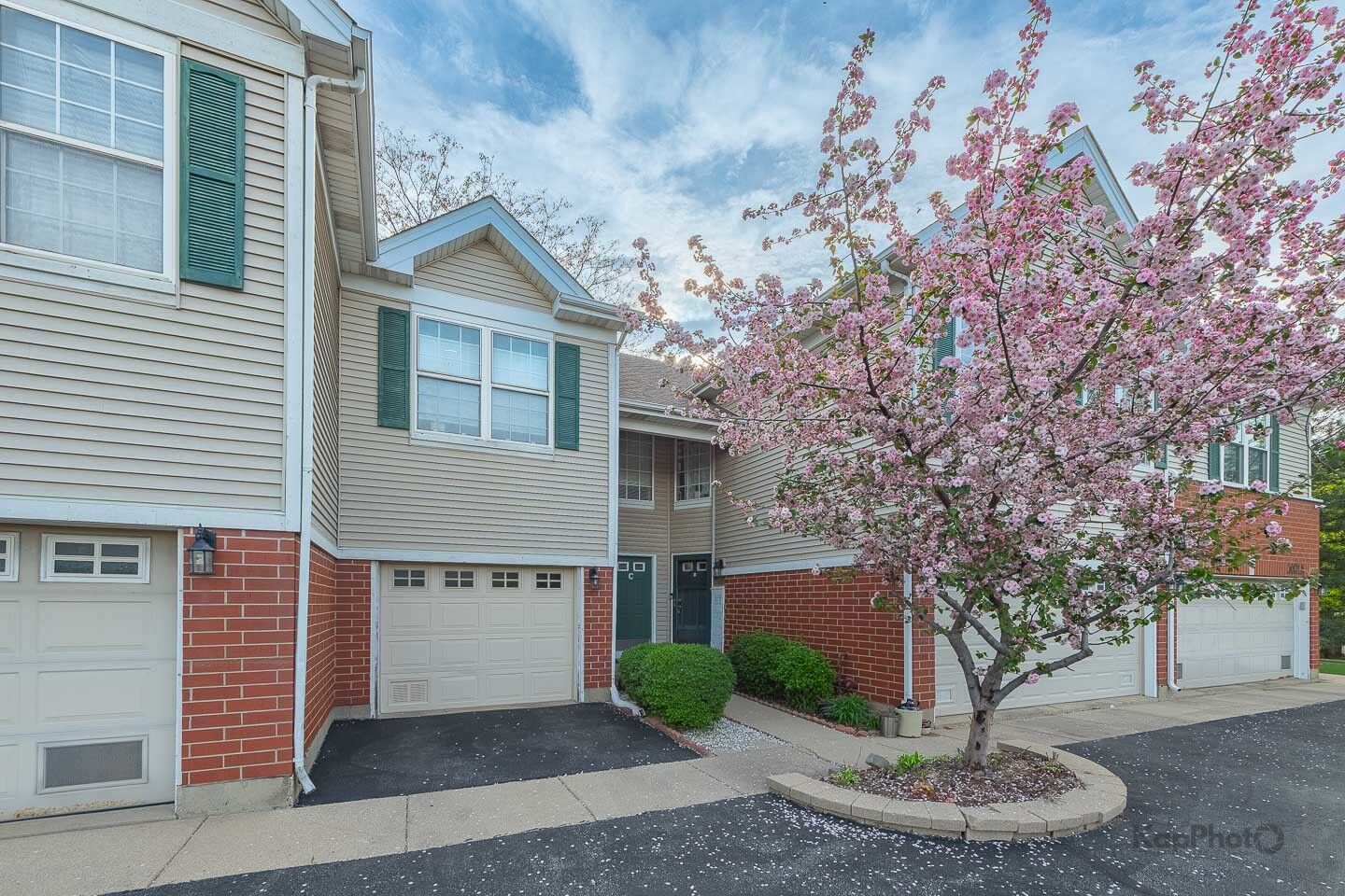 Property Photo:  3801 N Milwaukee Avenue C  IL 60641 
