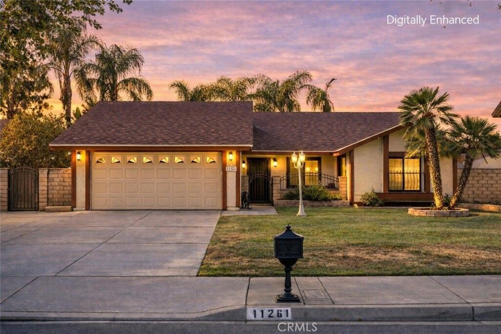 Property Photo:  11261 Wayfield Road  CA 92505 