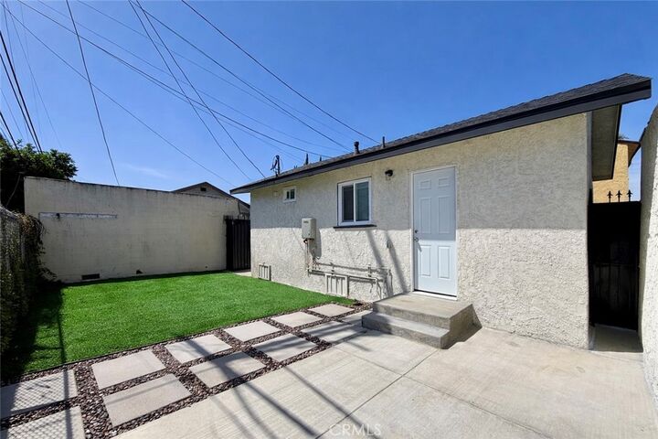 Property Photo:  1426 W 83rd  CA 90047 