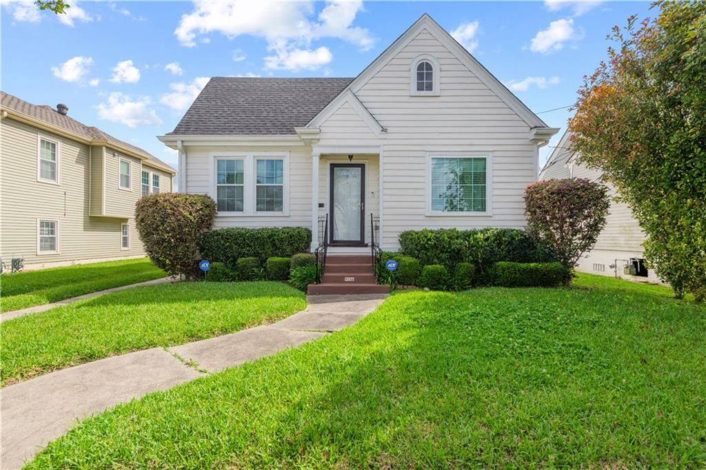 Property Photo:  9231 Palm Street  LA 70118 