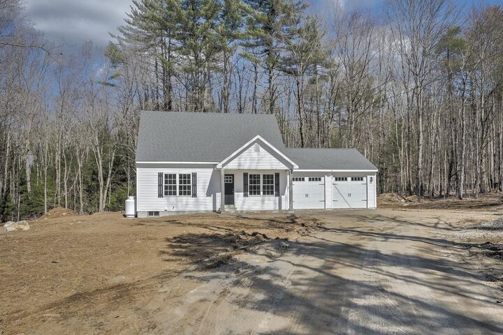 Property Photo:  5 Asheley Avenue  NH 03451 