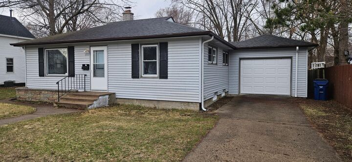 Property Photo: 809 10th Avenue N MN 56303
