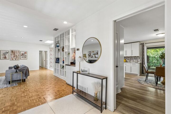 Property Photo:  24 Legend Road  TX 76132 