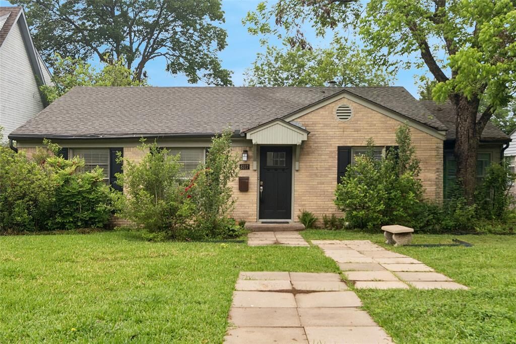 Property Photo:  6317 Malcolm Drive  TX 75214 