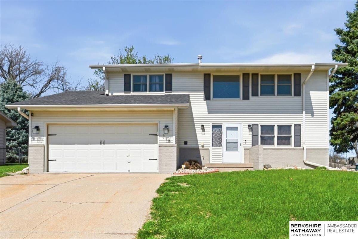 Property Photo:  318 Fairview Drive  IA 51534 