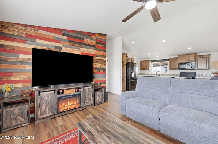 Property Photo:  2115 N Papago Trail  AZ 86323 