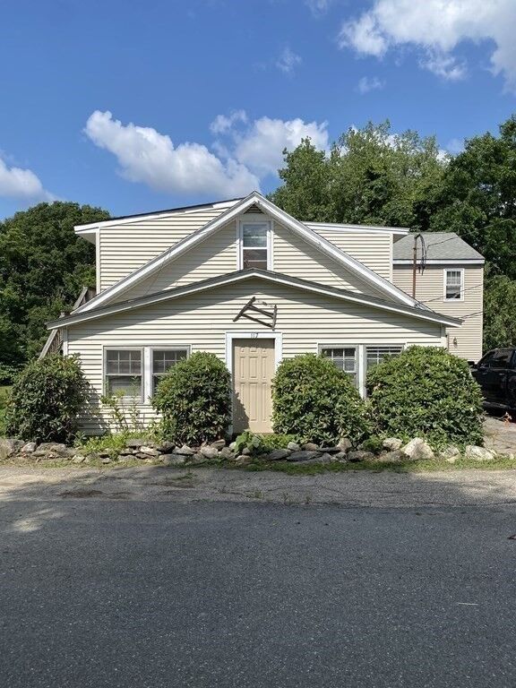 Property Photo:  117 Towtaid 1A  MA 01611 