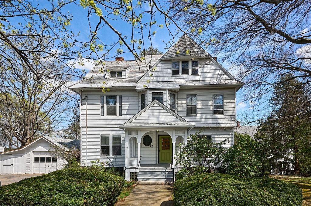 Property Photo:  27 Crescent Street  MA 01060 
