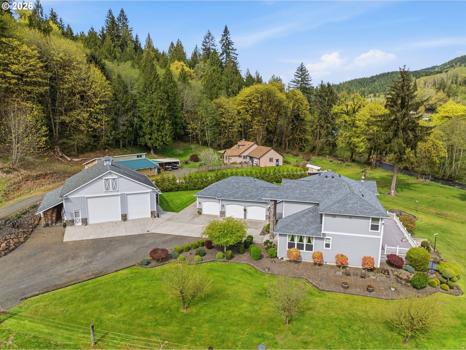 Property Photo:  480 Apple Creek Rd  WA 98632 