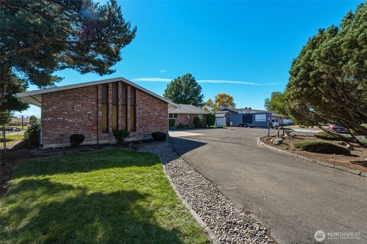 Property Photo: 2314 Frazier Drive WA 99362