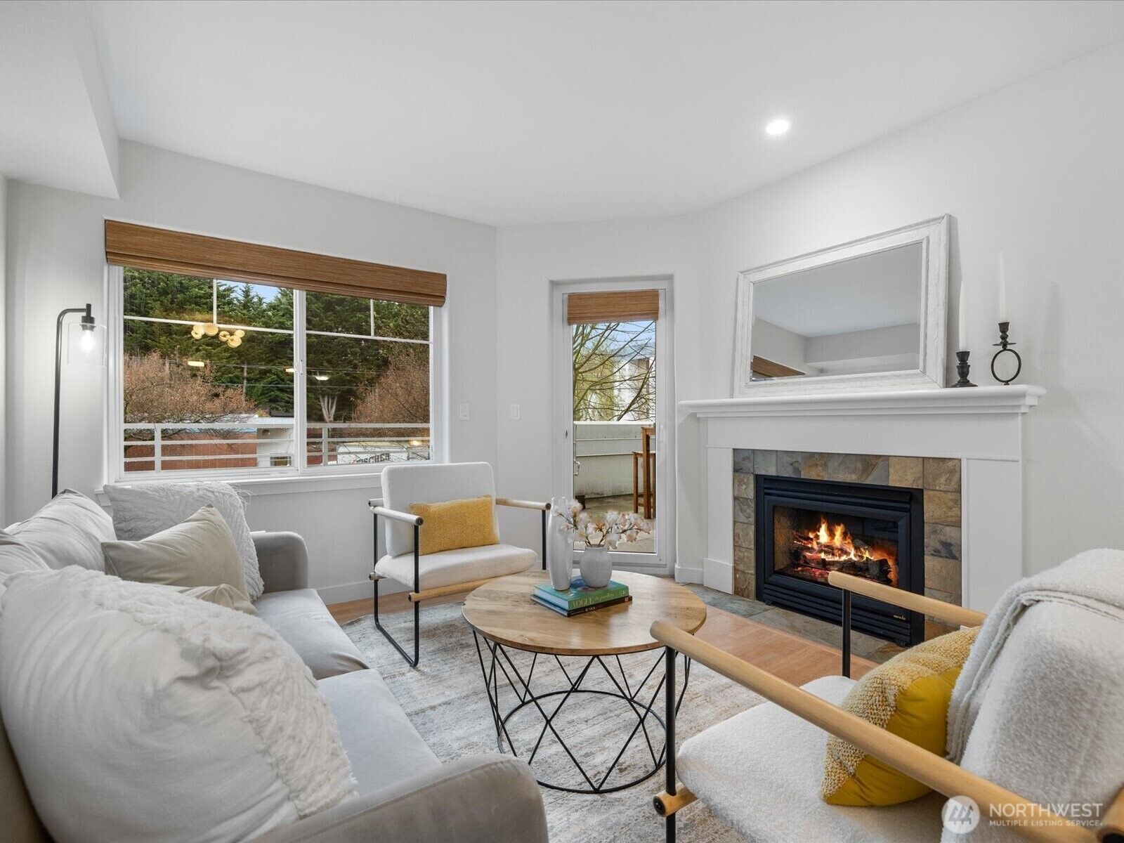 Property Photo:  1545 NW 57th Street 202  WA 98107 