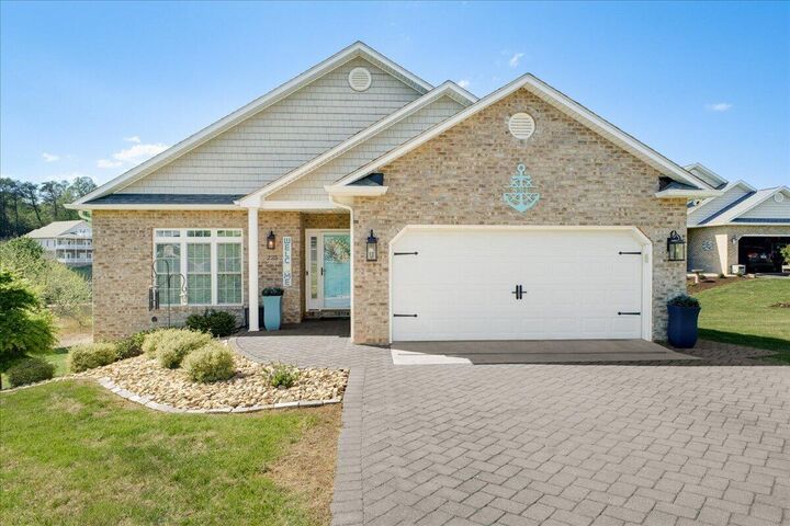Property Photo:  225 Lands End Cir  VA 24176 