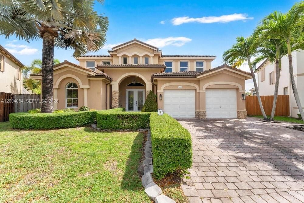 Property Photo:  15465 SW 117th St  FL 33196 