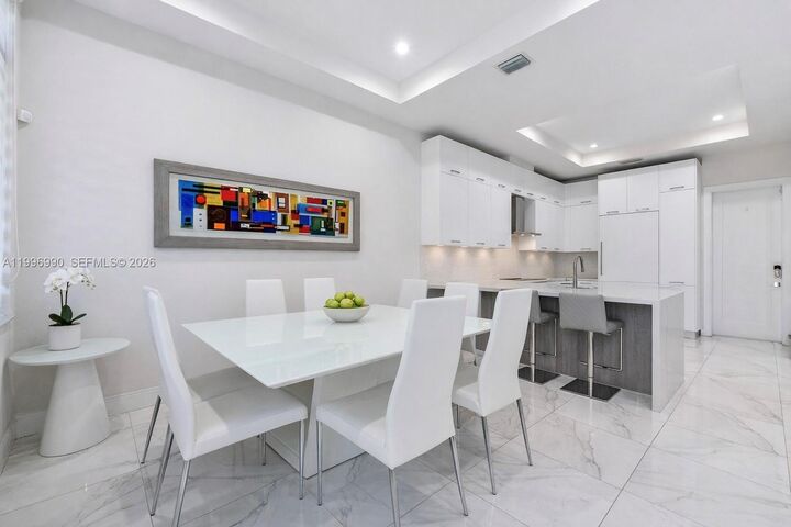 Property Photo:  8424 NW 51st Ter  FL 33166 