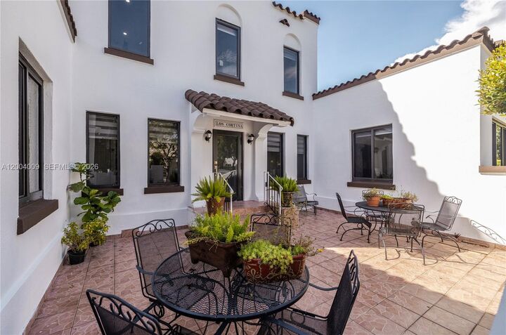 Property Photo:  2152 SW 10th St  FL 33135 