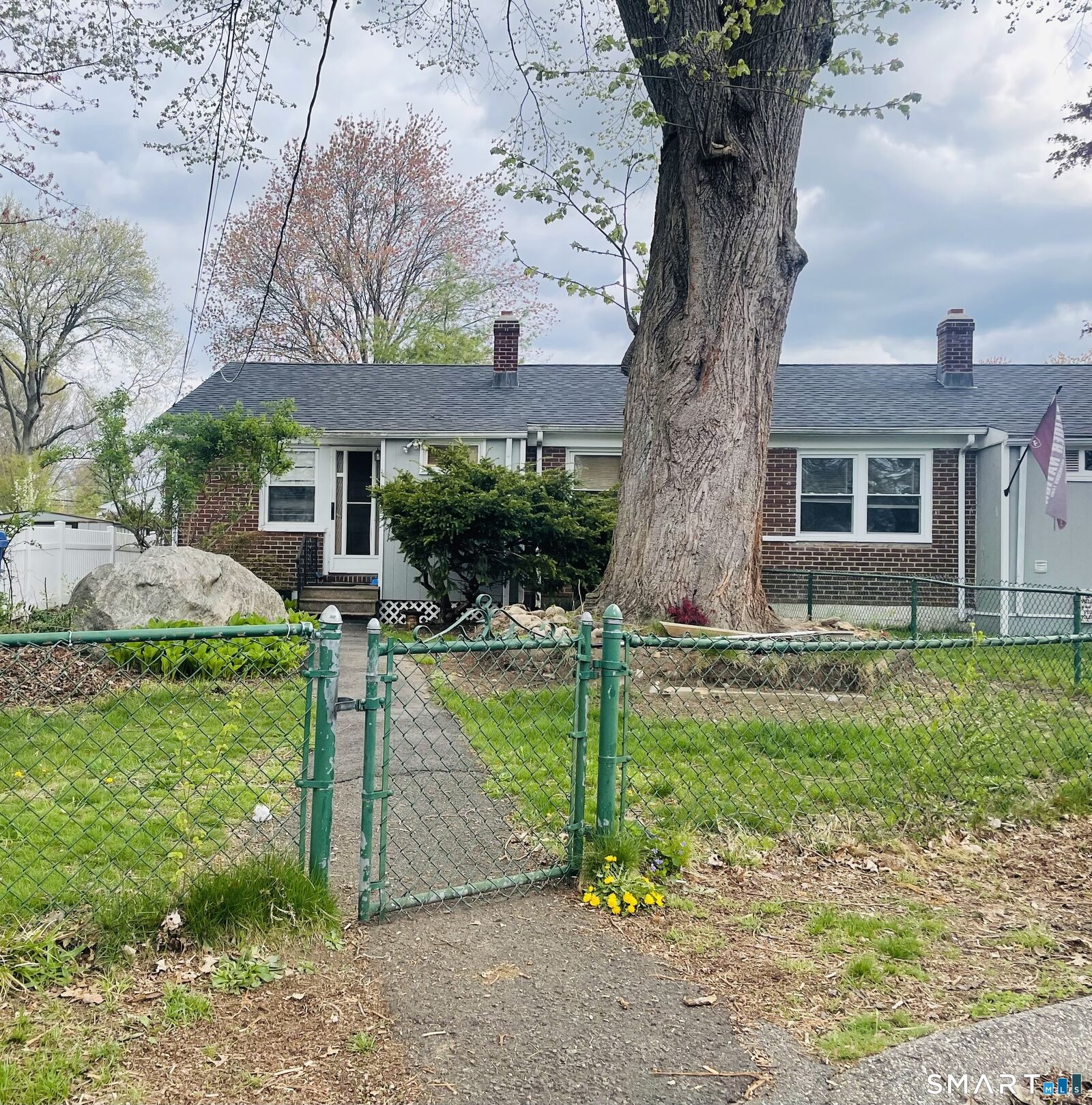 Property Photo:  36 Bullard Court  CT 06614 
