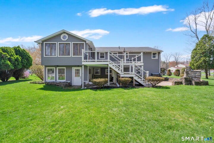 Property Photo:  106 Edgewood Drive  CT 06074 