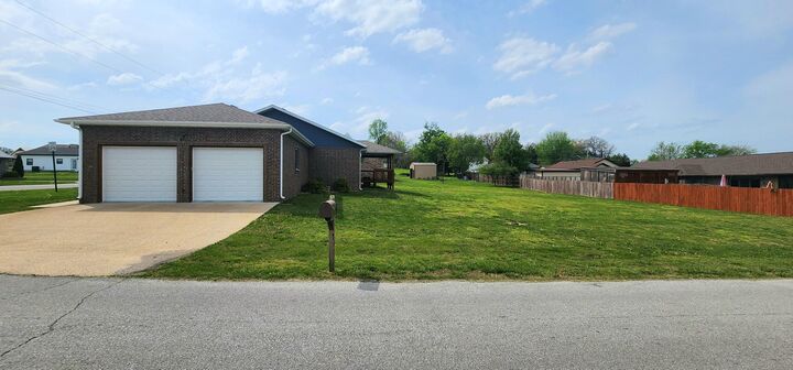 Property Photo:  801 Kenny Street  MO 65608 