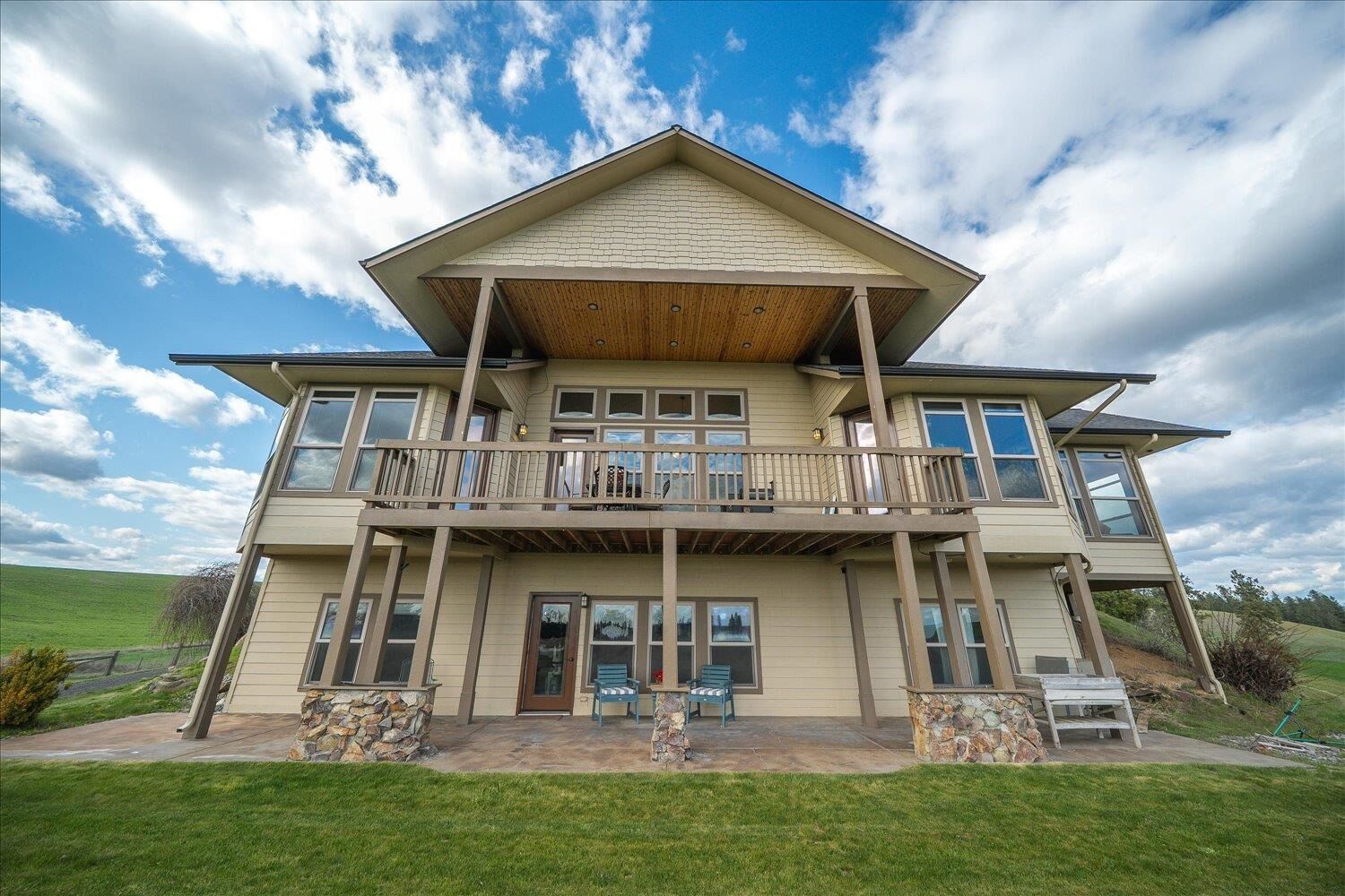 Property Photo: 12920 S Andrus Rd WA 99004