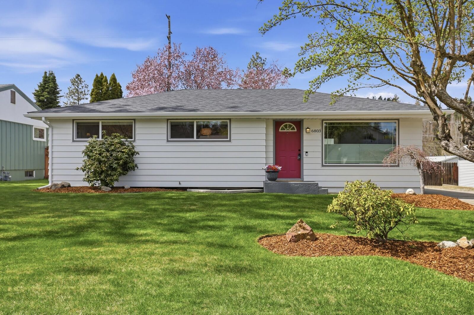 Property Photo:  6803 N Adams St  WA 99208 