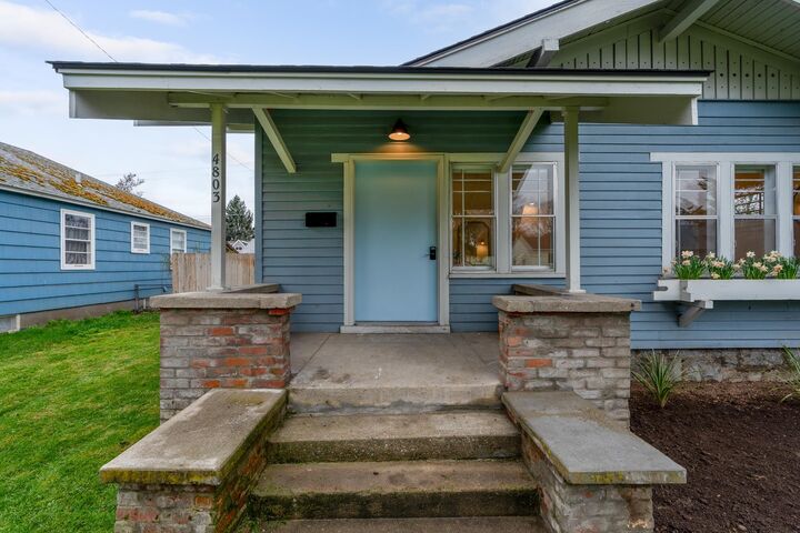 Property Photo:  4803 N Adams St  WA 99203 