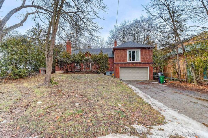 Property Photo:  212 Cummer Avenue  ON M2M 2E7 