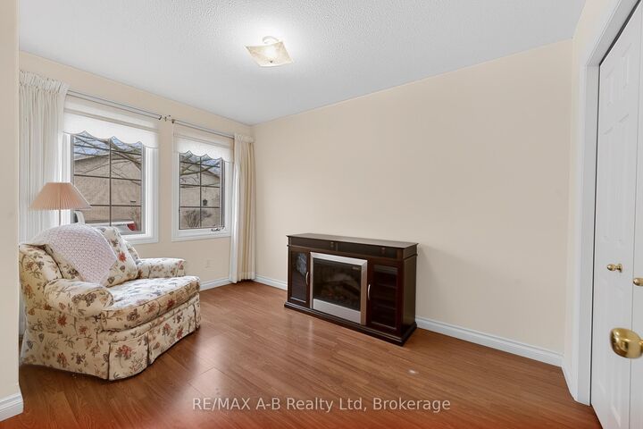 Property Photo: 24 Griffiths Drive 23 ON N3L 4C5