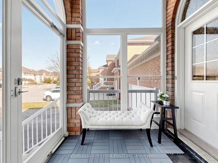 Photo de la propriété:  19 Fountain Court  ON L4S 2K4 